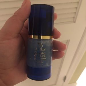 SeneDerm Climate Control